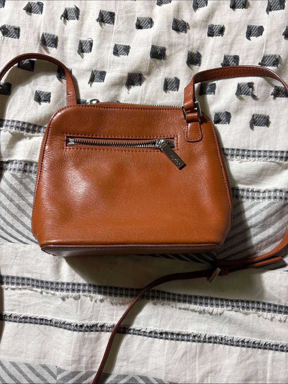 Classic Leather Hobo Crossbody Bag in Cognac